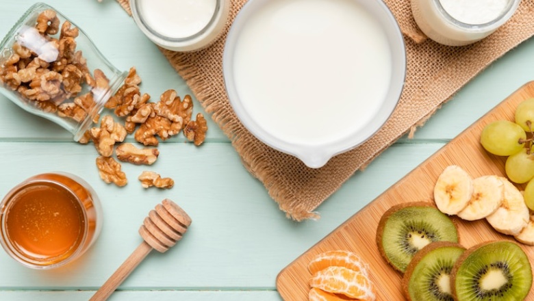 ماست طبیعی و عسل